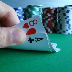 Different ways of playing poker