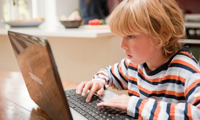 These Unknown Dangers of the Internet May Affect Your Kids