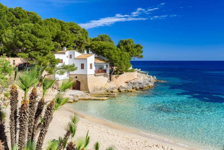 Selling your Spanish property? – Use the professionals