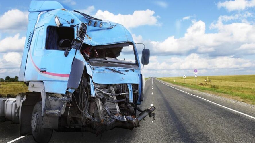 The Importance of Hiring a Trucking Accident Lawyer