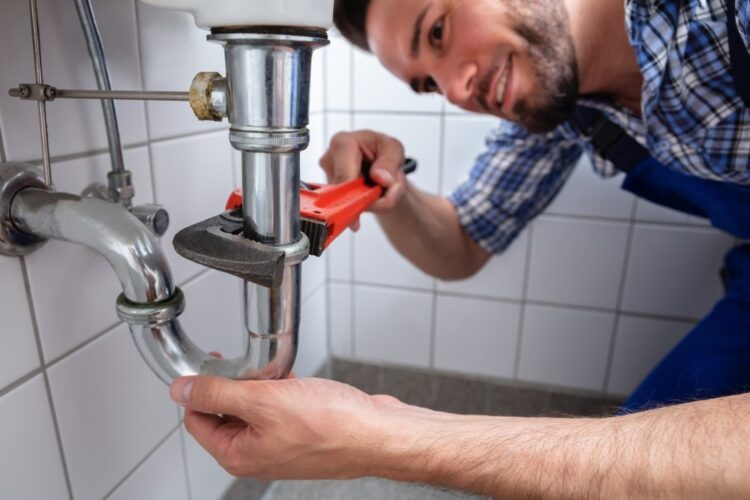 When To Call An Emergency Plumber Perth