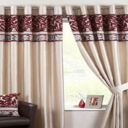 What Are Eyelet Curtains?