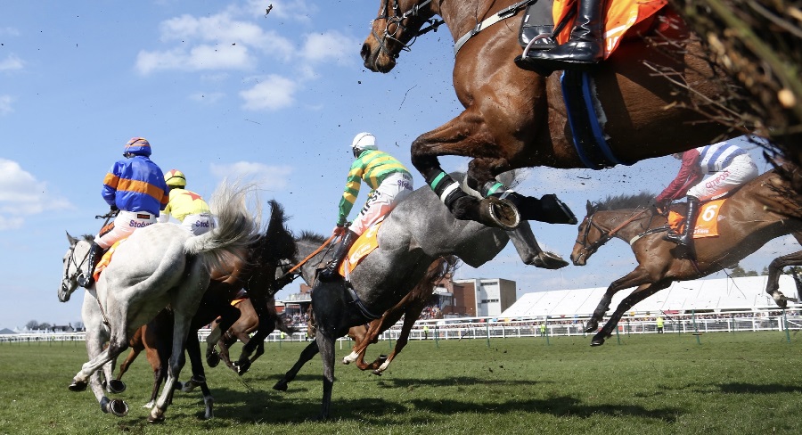 What are the Best Horse Races to Bet on in April 2023?
