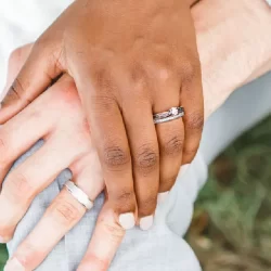 7 Expert tips to pick the most beautiful engagement ring for your partner