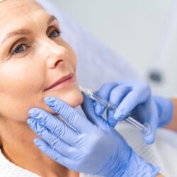 Anti-aging procedure- Choosing the right clinic 