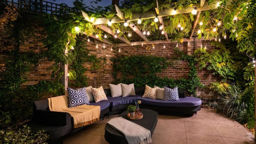 Landscape Spot Light Magic: Transforming Outdoor Spaces with Tree Uplighting