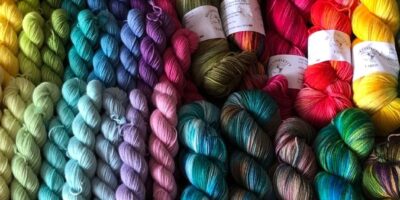 Do yarn stores offer gift cards?