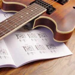 Mastering the Magic of Chords: Online Lessons Unlock Major and Minor Mysteries