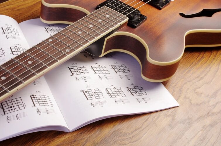 Mastering the Magic of Chords: Online Lessons Unlock Major and Minor Mysteries
