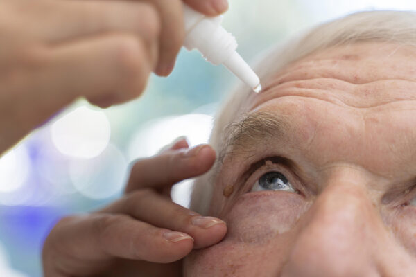 Clear Vision Ahead: What to Expect from Cataract Surgery