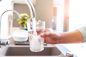 Top Benefits of Using a Water Filter at Home